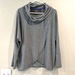 🔥Calvin Klein Gray and Blue Performance Top🔥